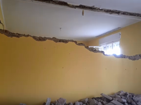 Belső bontás, falbontás