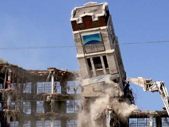 Ipari épületbontás