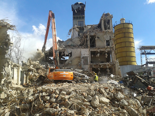 Kombinált épületbontás